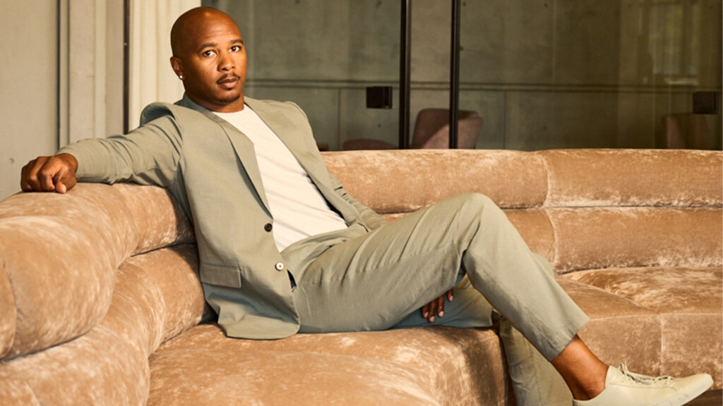 100 Coconuts - Gregory Lowe II