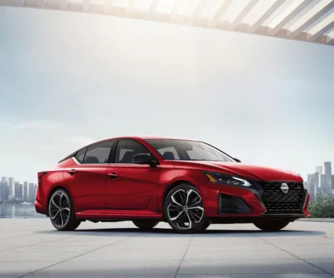 2025-nissan-altima-red
