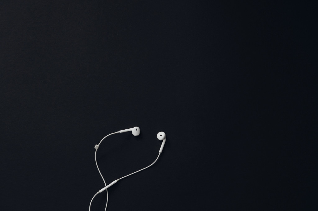 Apple headphones