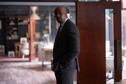 MORRIS CHESTNUT