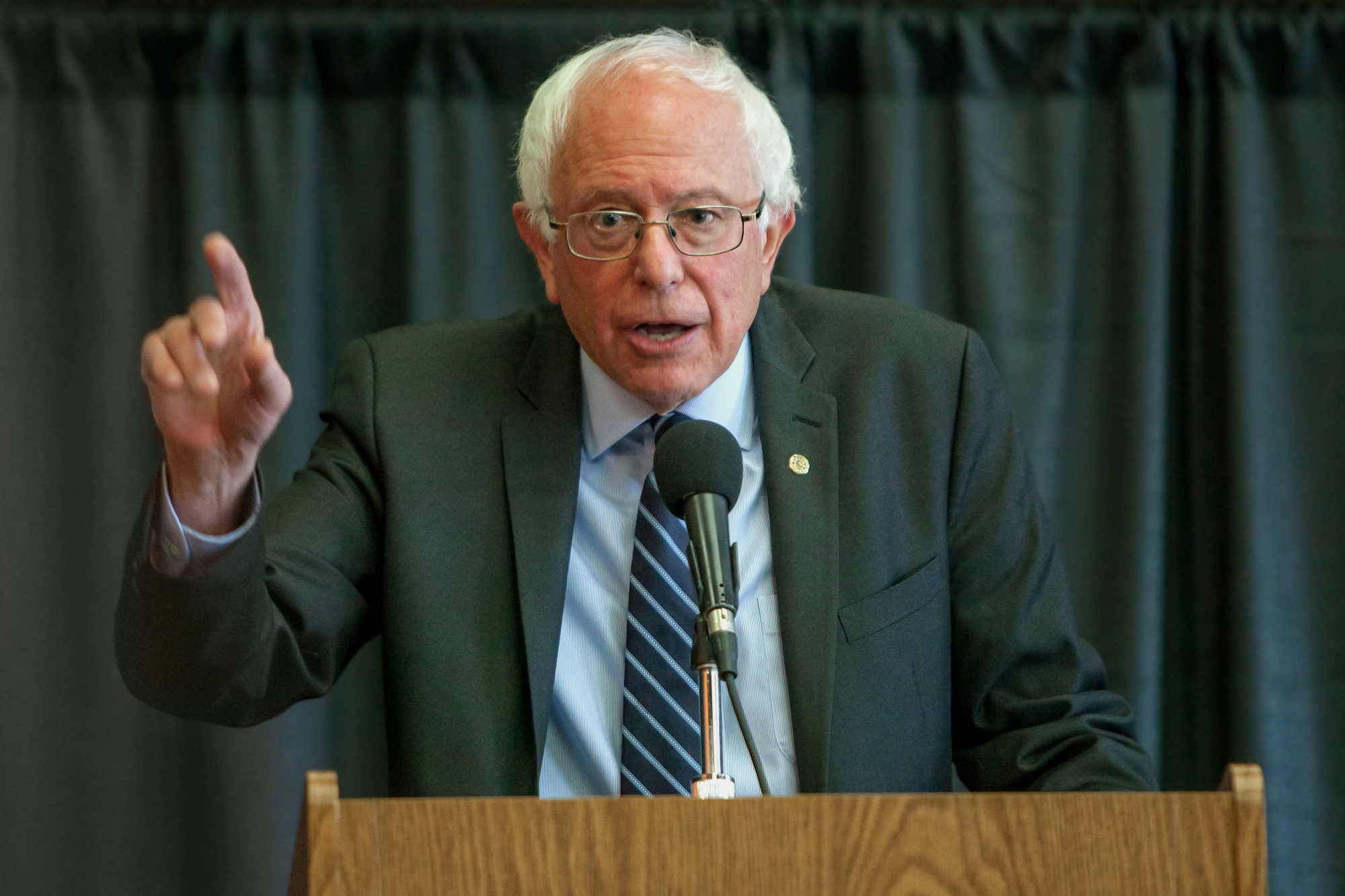Bernie Sanders Reintroduces Legislation for a 32-Hour Workweek